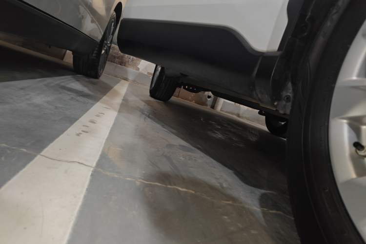 Used Toyota Corolla Cross 2023 Dual-Motor 2.0L Pioneer Edition Right Side Sill