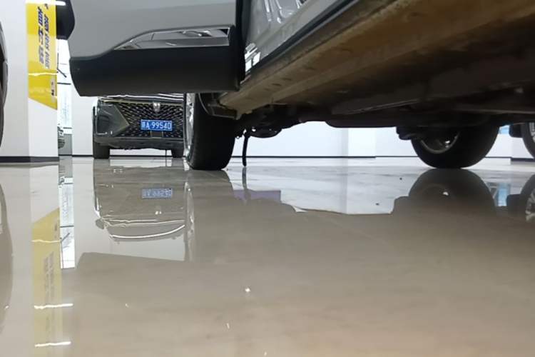 Used Toyota Corolla Cross 2023 2.0L Elite Edition Right Side Sill