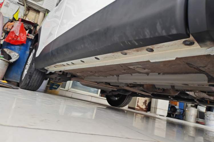 Used Toyota Corolla Cross 2023 2.0L Pioneer Edition Right Side Sill