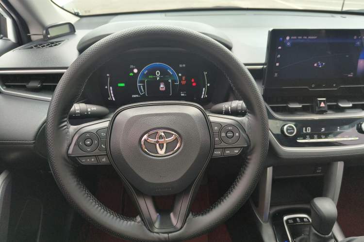 Used Toyota Corolla Cross 2023 Dual-Motor 2.0L Elite Edition Steering Wheel