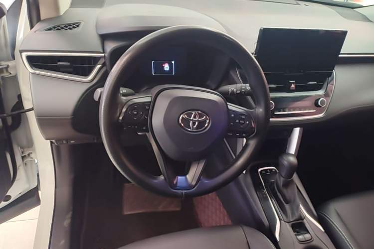 Used Toyota Corolla Cross 2023 Dual-Motor 2.0L Pioneer Edition Steering Wheel