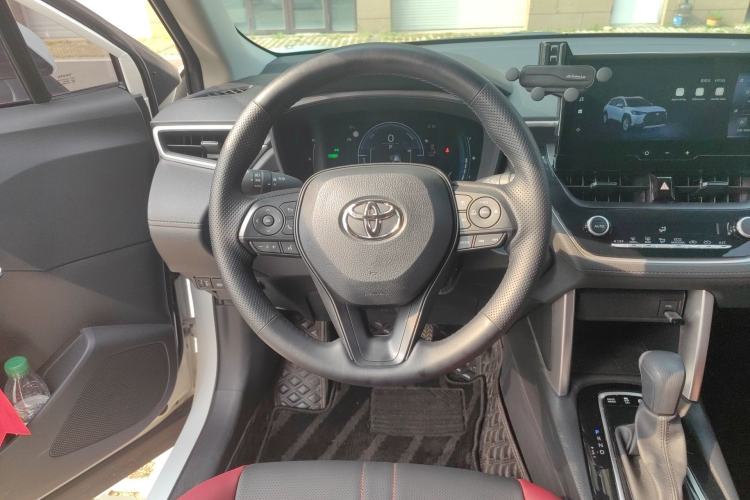 Used Toyota Corolla Cross 2023 Dual-Motor 2.0L Pioneer Edition Steering Wheel