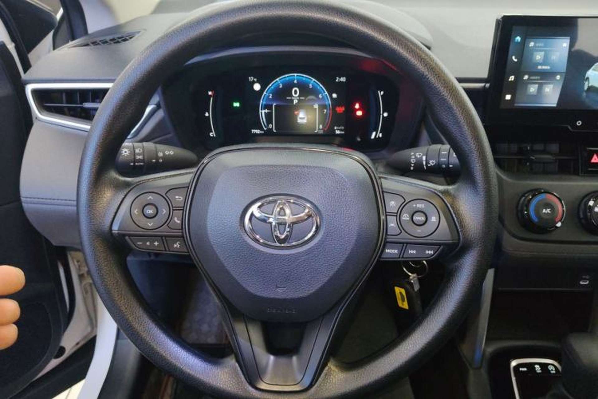 Used Toyota Corolla Cross 2023 2.0L Pioneer Edition Steering Wheel