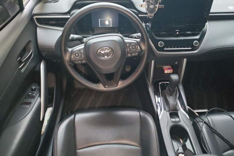 Used Toyota Corolla Cross 2023 2.0L Elite Edition Steering Wheel