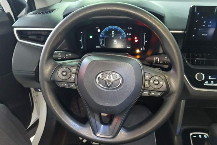 Used Toyota Corolla Cross 2023 2.0L Elite Edition Steering Wheel