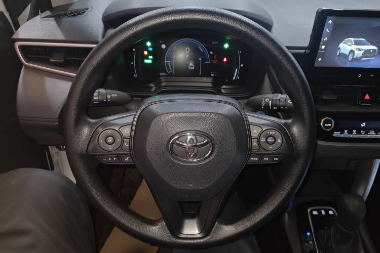Used Toyota Corolla Cross 2023 Dual-Motor 2.0L Pioneer Edition Steering Wheel