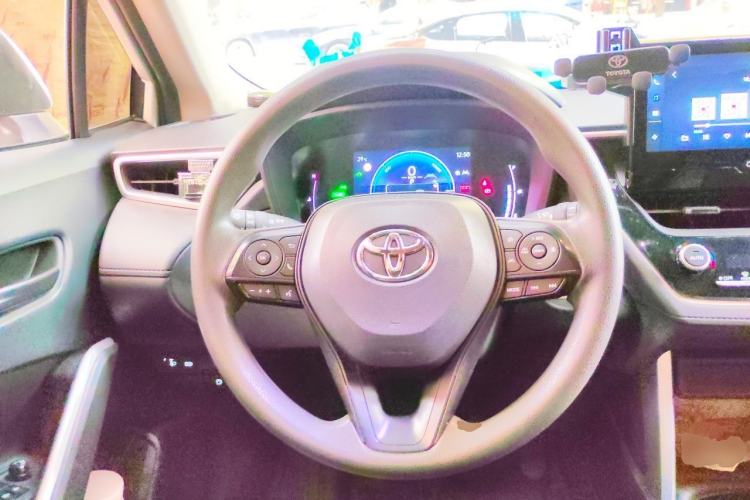 Used Toyota Corolla Cross 2023 Dual-Motor 2.0L Elite Edition Steering Wheel