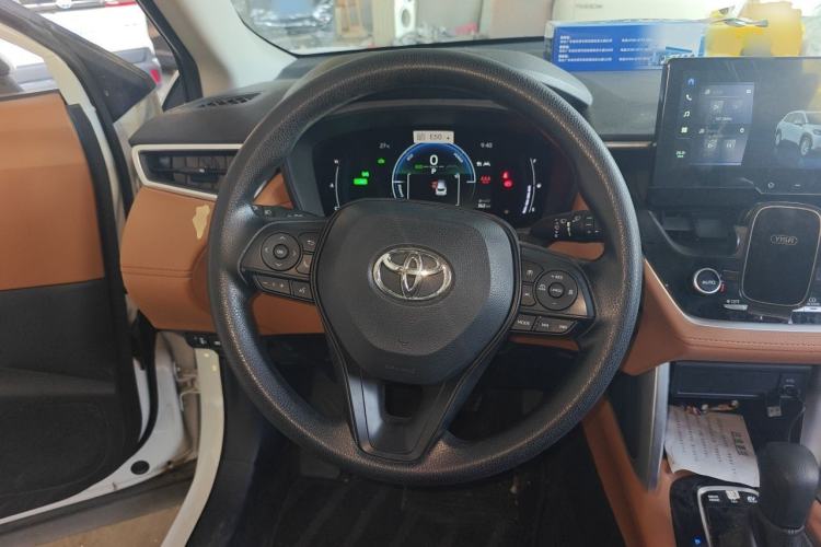 Used Toyota Corolla Cross 2023 Dual-Motor 2.0L Pioneer Edition Steering Wheel