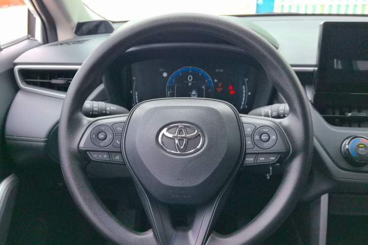Used Toyota Corolla Cross 2023 2.0L Pioneer Edition Steering Wheel