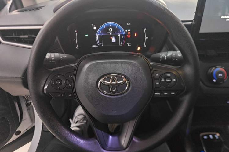 Used Toyota Corolla Cross 2023 2.0L Pioneer Edition Steering Wheel