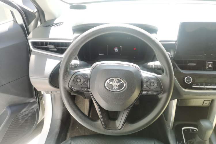 Used Toyota Corolla Cross 2023 Dual-Motor 2.0L Elite Edition Steering Wheel