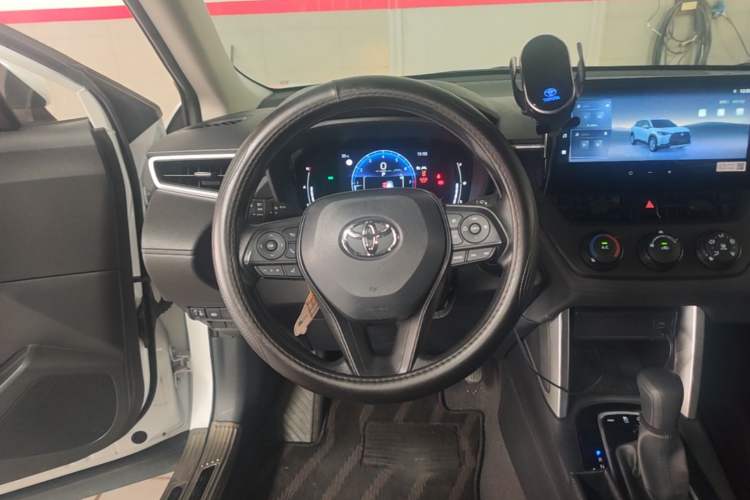 Used Toyota Corolla Cross 2023 2.0L Pioneer Edition Steering Wheel