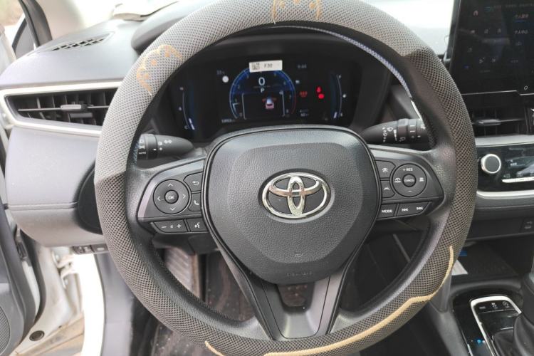 Used Toyota Corolla Cross 2023 2.0L Elite Edition Steering Wheel