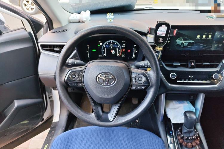 Used Toyota Corolla Cross 2023 Dual-Motor 2.0L Pioneer Edition Steering Wheel