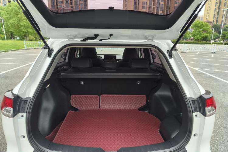 Used Toyota Corolla Cross 2023 Dual-Motor 2.0L Elite Edition Trunk