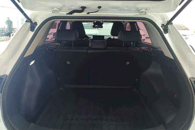 Used Toyota Corolla Cross 2023 Dual-Motor 2.0L Pioneer Edition Trunk
