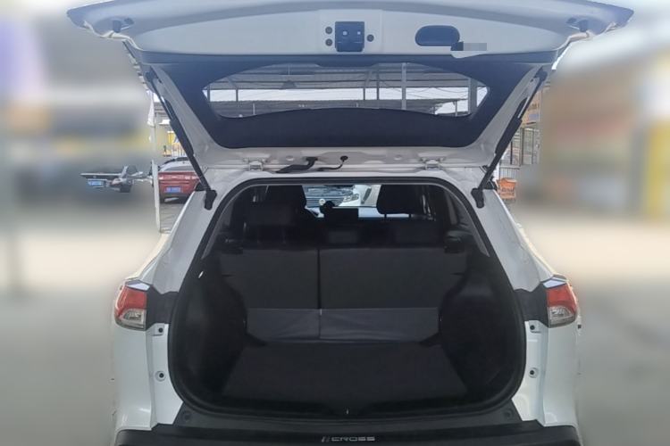 Used Toyota Corolla Cross 2023 Dual-Motor 2.0L Pioneer Edition Trunk