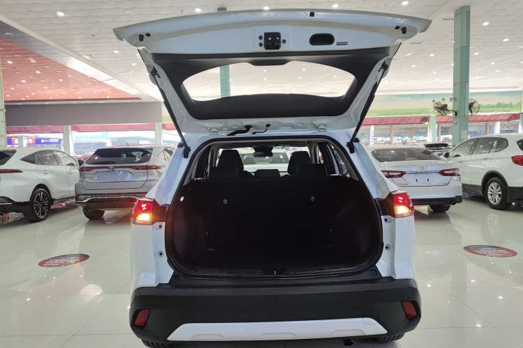 Used Toyota Corolla Cross 2023 2.0L Elite Edition Trunk