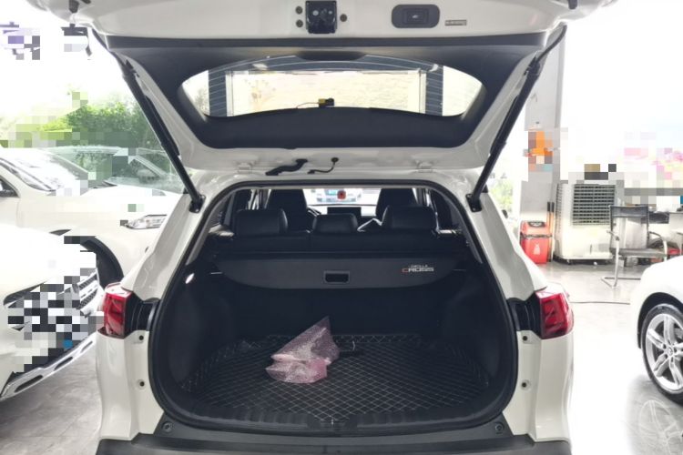 Used Toyota Corolla Cross 2023 2.0L Elite Edition Trunk