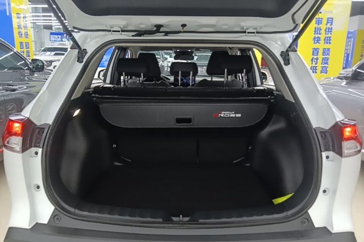 Used Toyota Corolla Cross 2023 2.0L Elite Edition Trunk
