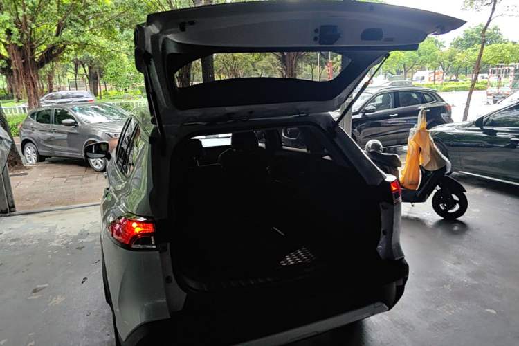 Used Toyota Corolla Cross 2023 2.0L Elite Edition Trunk