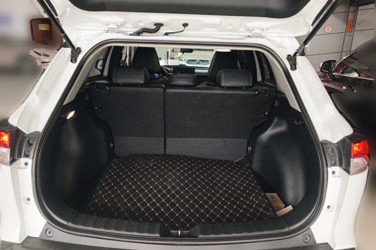 Used Toyota Corolla Cross 2023 2.0L Elite Edition Trunk