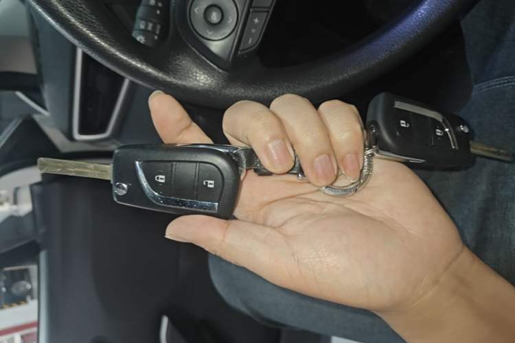 Used Toyota Corolla Cross 2023 2.0L Pioneer Edition Vehicle Key