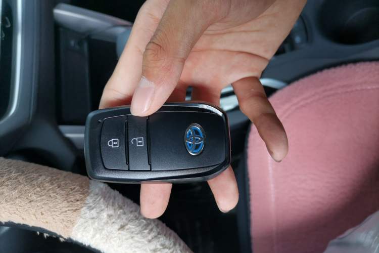 Used Toyota Corolla Cross 2023 Dual-Motor 2.0L Pioneer Edition Vehicle Key
