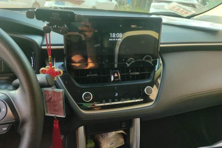 Used Toyota Corolla Cross 2024 2.0L Smart Electric Hybrid Dual-Engine Pioneer Edition Audio And AC Panel