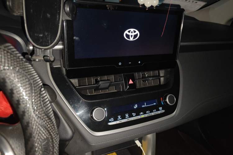 Used Toyota Corolla Cross 2024 2.0L Elite Edition Audio And AC Panel