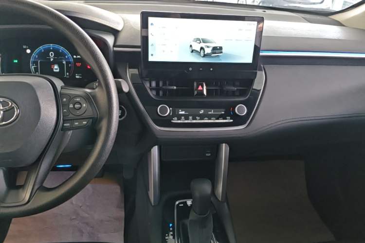Used Toyota Corolla Cross 2024 2.0L Elite Edition Audio And AC Panel