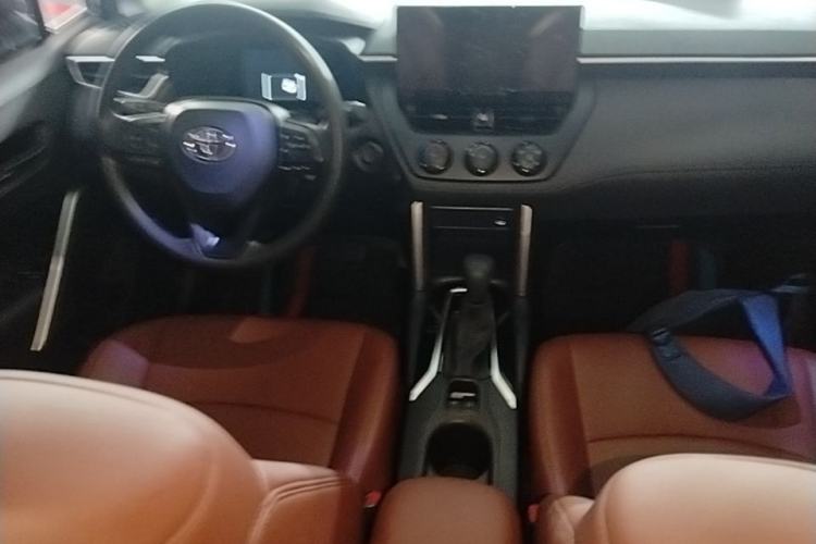 Used Toyota Corolla Cross 2024 2.0L Pioneer Edition Center Console