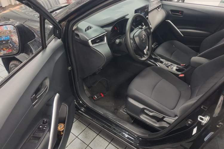 Used Toyota Corolla Cross 2024 2.0L Elite Edition Driver Seat
