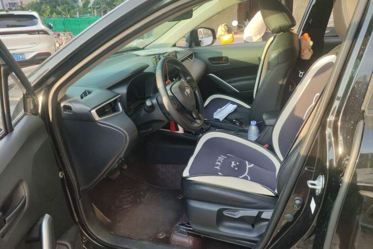 Used Toyota Corolla Cross 2024 2.0L Smart Electric Hybrid Dual-Engine Pioneer Edition Driver Seat