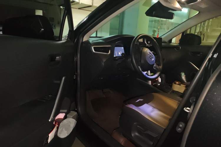 Used Toyota Corolla Cross 2024 2.0L Pioneer Edition Driver Seat