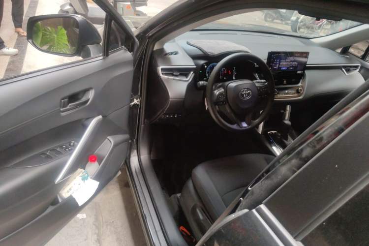 Used Toyota Corolla Cross 2024 2.0L Elite Edition Driver Seat