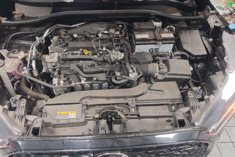 Used Toyota Corolla Cross 2024 2.0L Elite Edition Engine Bay