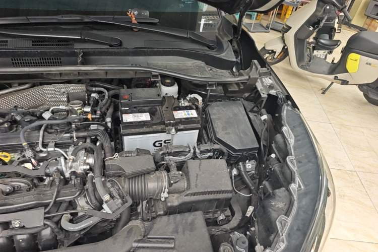 Used Toyota Corolla Cross 2024 2.0L Elite Edition Engine Bay Left
