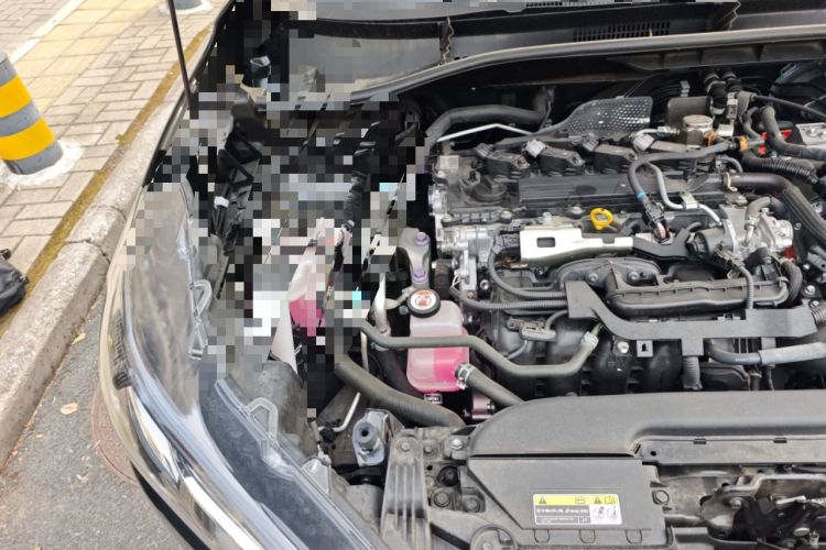 Used Toyota Corolla Cross 2024 2.0L Smart Electric Hybrid Dual-Engine Pioneer Edition Engine Bay Right