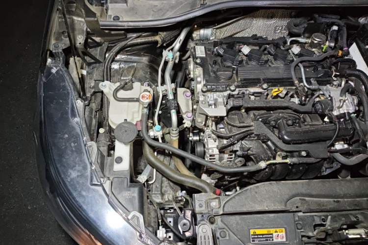 Used Toyota Corolla Cross 2024 2.0L Elite Edition Engine Bay Right