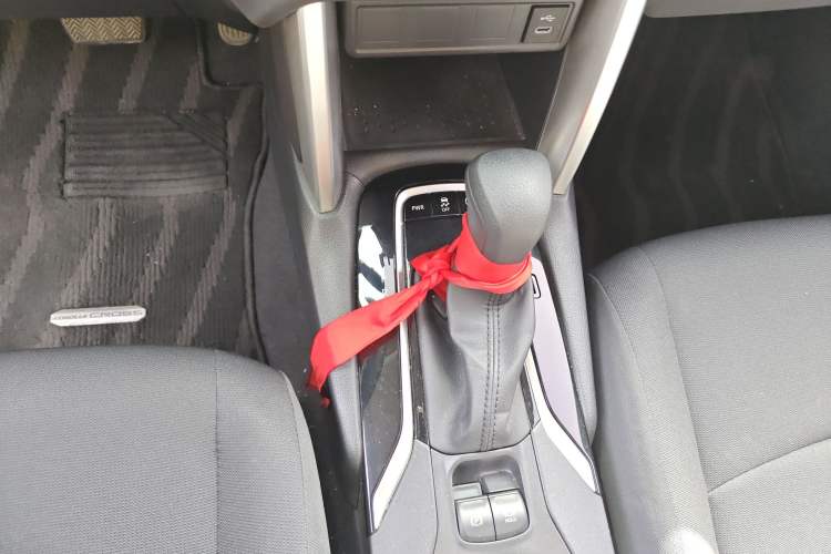 Used Toyota Corolla Cross 2024 2.0L Pioneer Edition Gear Lever