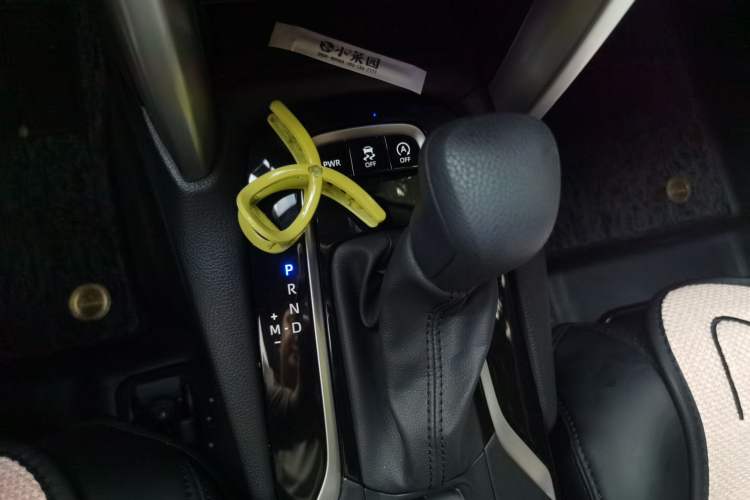 Used Toyota Corolla Cross 2024 2.0L Pioneer Edition Gear Lever