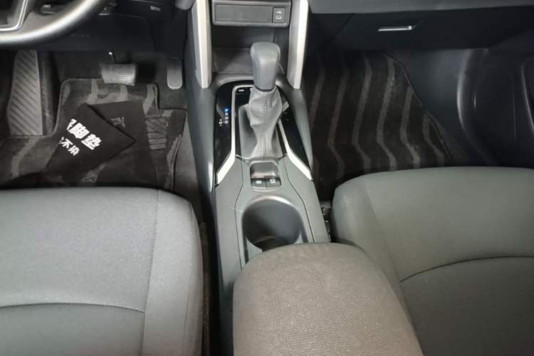 Used Toyota Corolla Cross 2024 2.0L Pioneer Edition Gear Lever