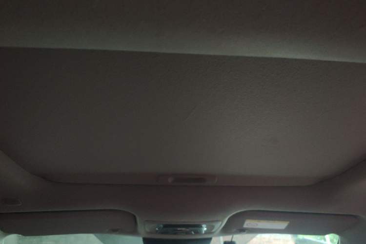 Used Toyota Corolla Cross 2024 2.0L Smart Electric Hybrid Dual-Engine Elite Edition Headliner