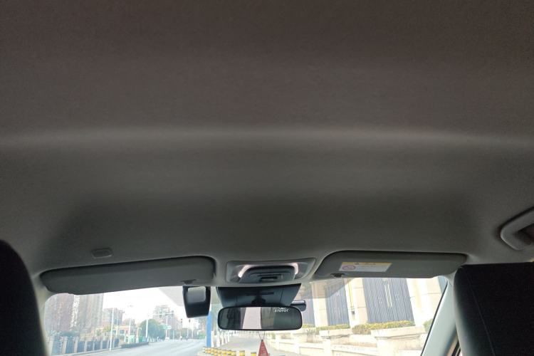 Used Toyota Corolla Cross 2024 2.0L Smart Electric Hybrid Dual-Engine Pioneer Edition Headliner