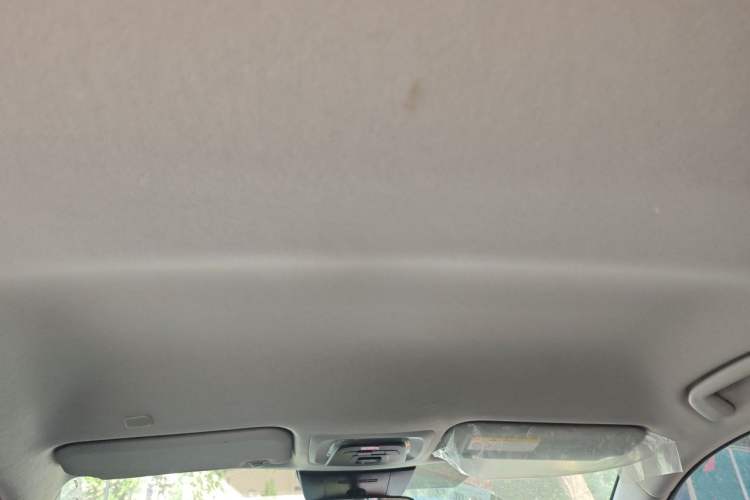 Used Toyota Corolla Cross 2024 2.0L Smart Electric Hybrid Dual-Engine Pioneer Edition Headliner