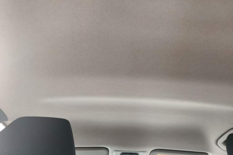 Used Toyota Corolla Cross 2024 2.0L Smart Electric Hybrid Dual-Engine Pioneer Edition Headliner