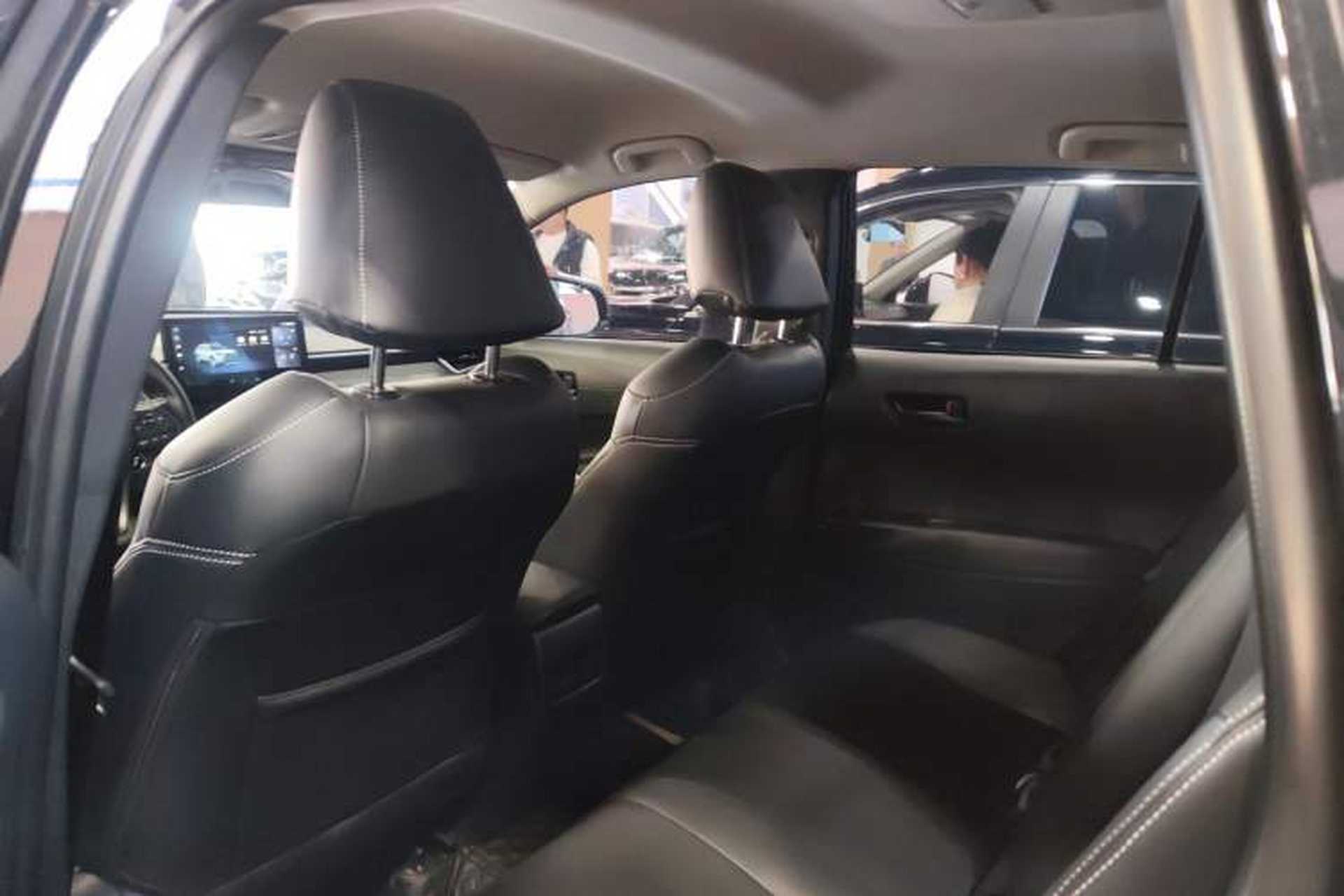 Used Toyota Corolla Cross 2024 2.0L Smart Electric Hybrid Dual-Engine Pioneer Edition Headliner