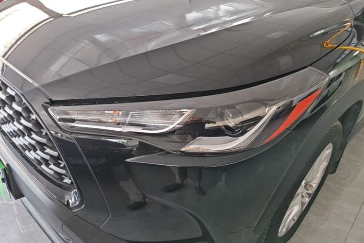 Used Toyota Corolla Cross 2024 2.0L Elite Edition Left Front Headlight