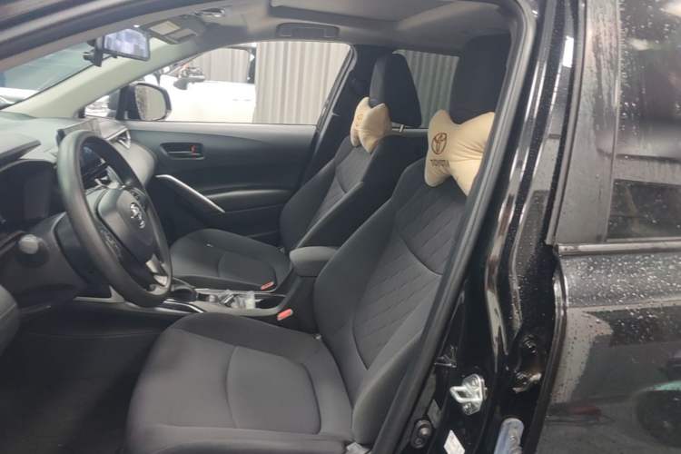 Used Toyota Corolla Cross 2024 2.0L Elite Edition Left Front Seat